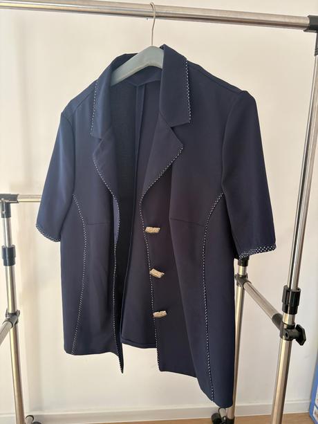 Set oblecenia c.48 a 50, 48