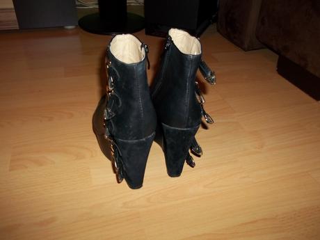 Topanky na platforme., 38