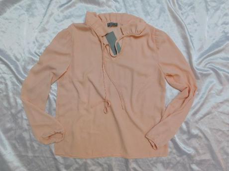 Kvalitna pekna bluzka, 40