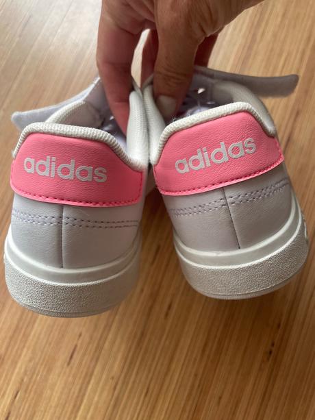 Značkové detske botasky, adidas,33