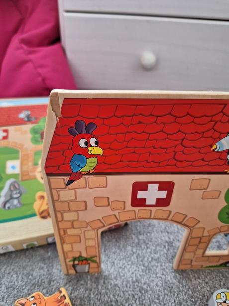 Drevená veterinárna klinika,