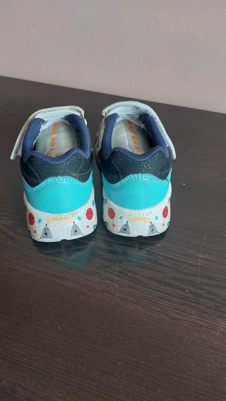 Tenisky, champion,24