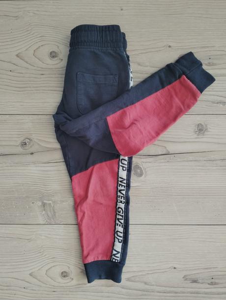 Tepláky, dopodopo,104