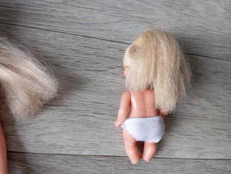 Bábika, dieťa a 2 kone, 