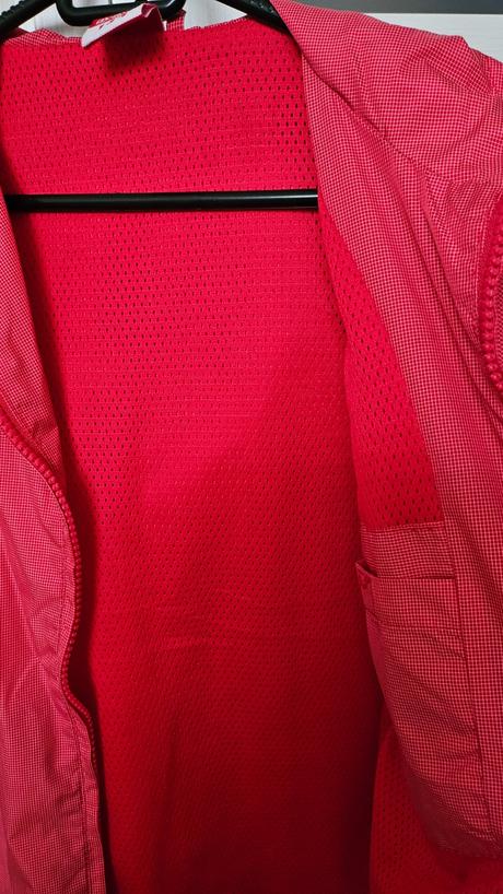 Bunda proti vetru, s.a.m.,134