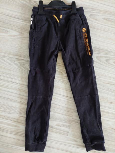 Cierne nohavice, takko,140