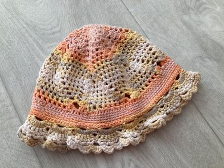 Klobúčik háčkovaný, 86