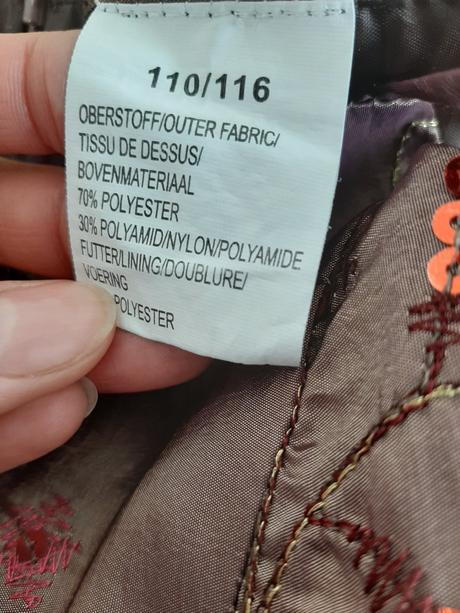 Nádherné maxi šaty s tylovou spodničkou na 4-6r., 116