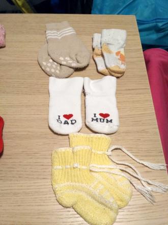 Ponozky a capacky pre babo, 18