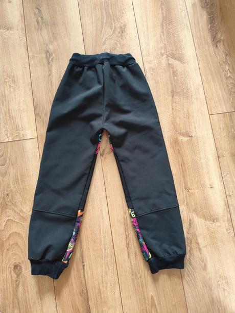 Softshellove nohavice, 122