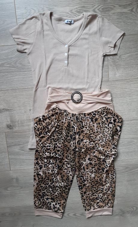 Bledoruzove tricko, s