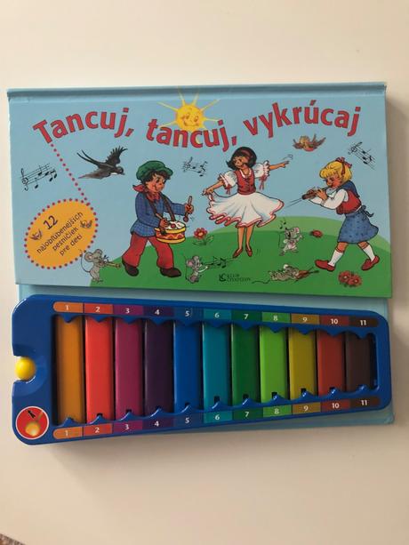 Knižka s 12 pesničkami a xylofónom, 