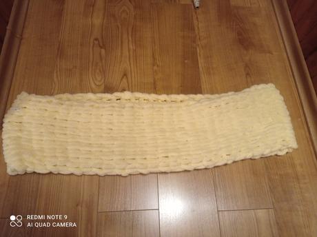 Predávam ručne robený šál, 