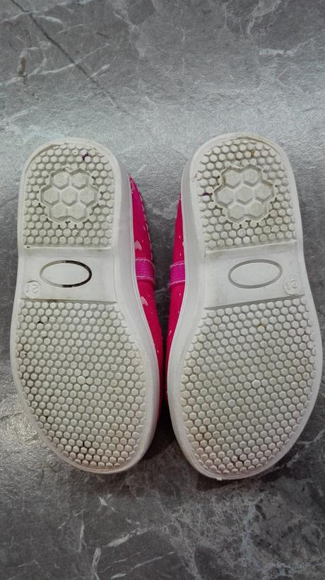 Plátené balerínky, 21