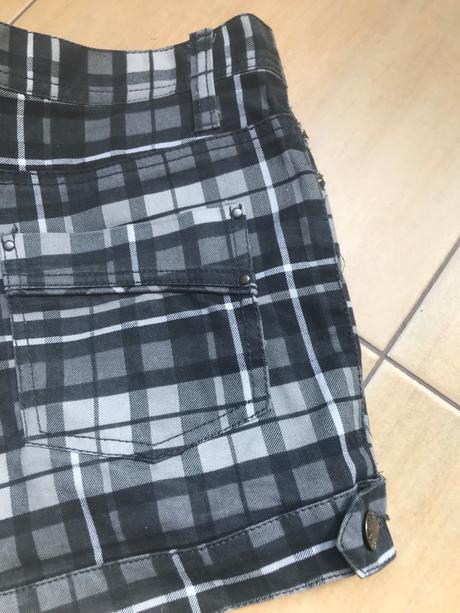 Kraťasy, crashone,152