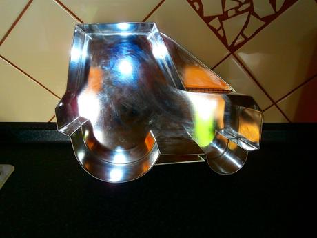 Forma na pečenie traktor, 