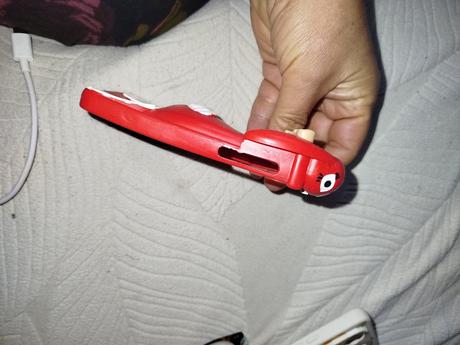 Moschino obal na iphone,