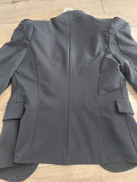 Krásne čierne sako super stav, l