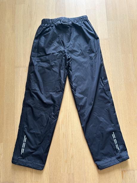 Športové nohavice, 140