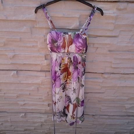 Farebné slušné šatky, s