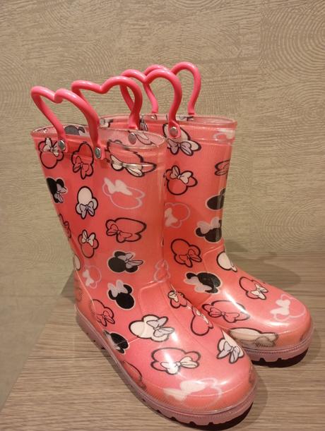 Blikajúce gumáky, 29