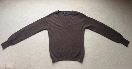 V-čkový pulover z jahňacej vlny, gant,xs