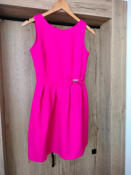 Ružové šaty, s