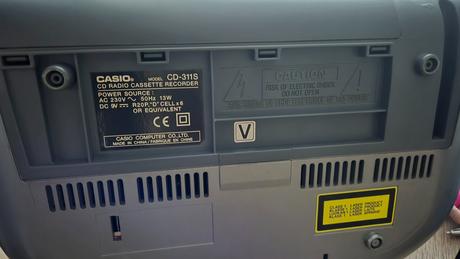 Radio magnetofon s cd prehravačom,