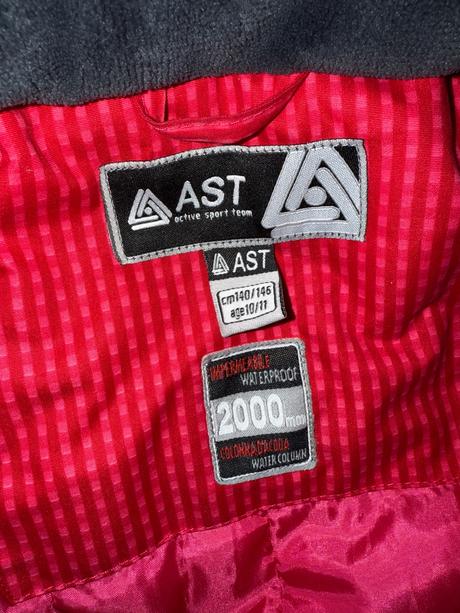 Kvalitná nepremokavá lyžiarska bunda ast, 140