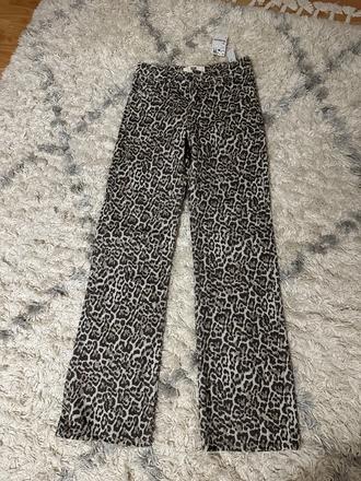 Rovne rifle leopardi vzor, stradivarius,xs