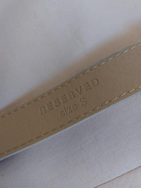 Dámske nohavice a reserved opasok, 38