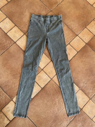 Sivé nohvice, h&m,152