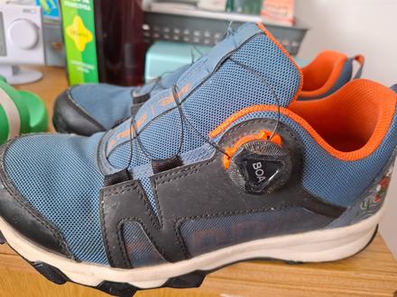 Botasky adas, adidas,38