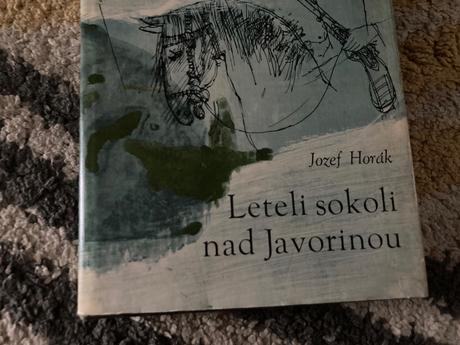 Leteli sokoli nad javorinou (1977),