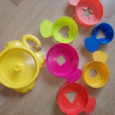 Veža / vkladačka / formičky, 