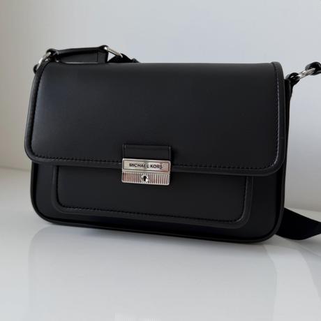 Michael kors kabelka flap bradshaw čierna, michael kors