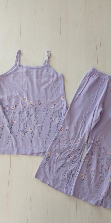 Pyžamo veľ. 110-116, 110