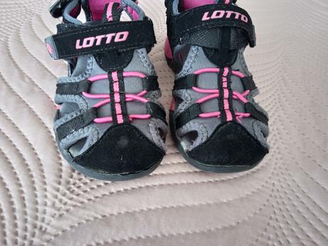 Sandálky, lotto,26