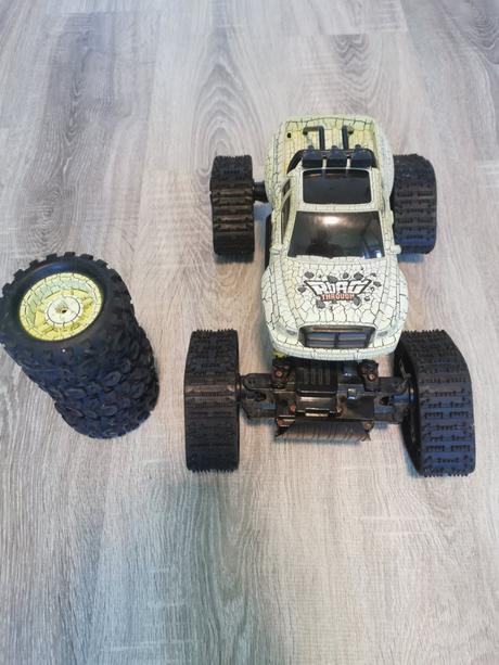 Ovládací monstertruck, 