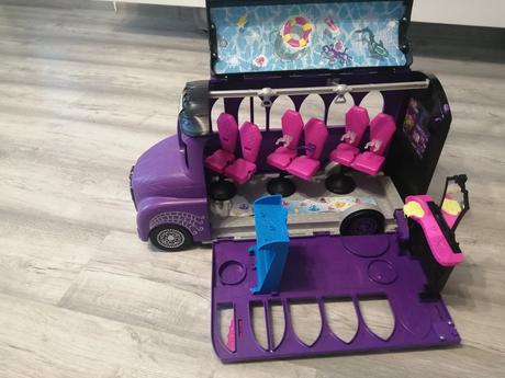 Monster high autobus,