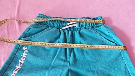Tyrkysové šortky veľ 140, 140