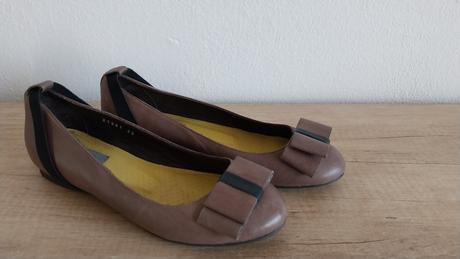 Hnedé kožené baleríny s mašličkou, 35