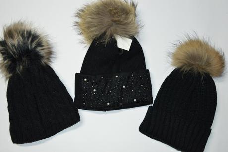 Čiapočka s pravým jemným brmbolcom, <50 - 158