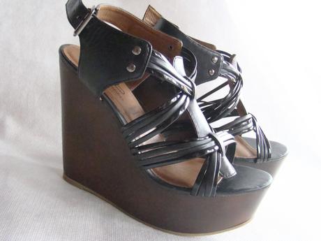 Nenosene les petit bombes  klinové sandále, 39