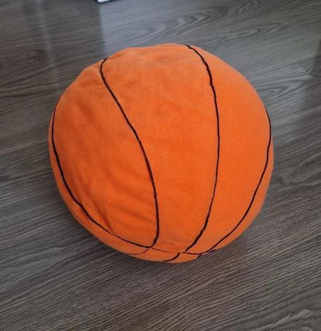 H&m veľká plyšová lopta basketbalka, 