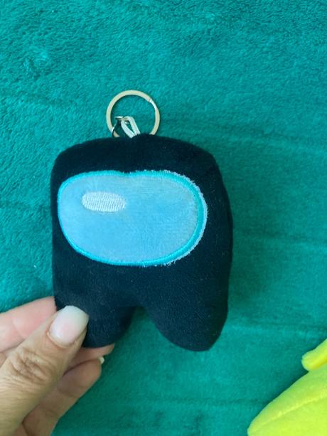 Among us plysovy maly,