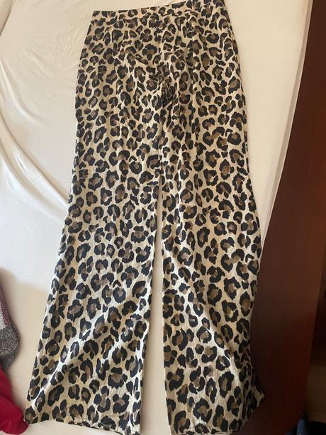 Nohavice letne, zara,m