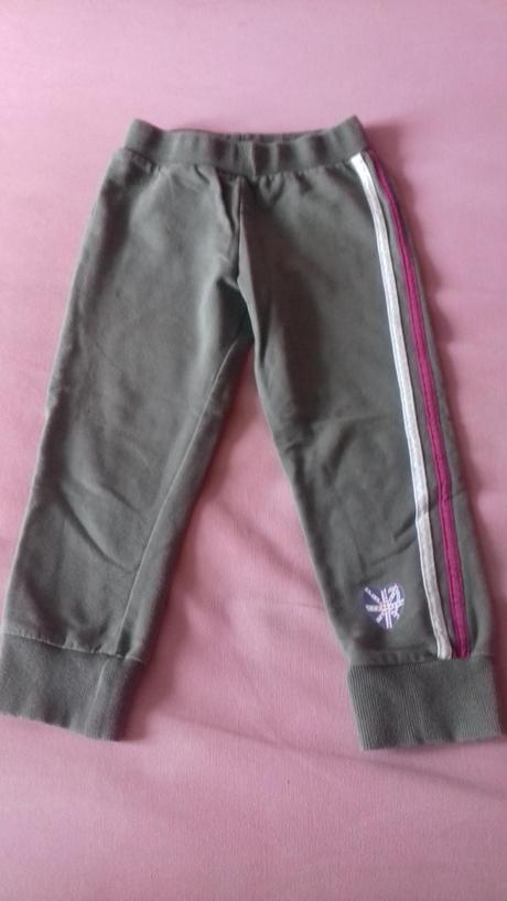 Suprava teplakova zn.special frends  vel. 104 -110, 104