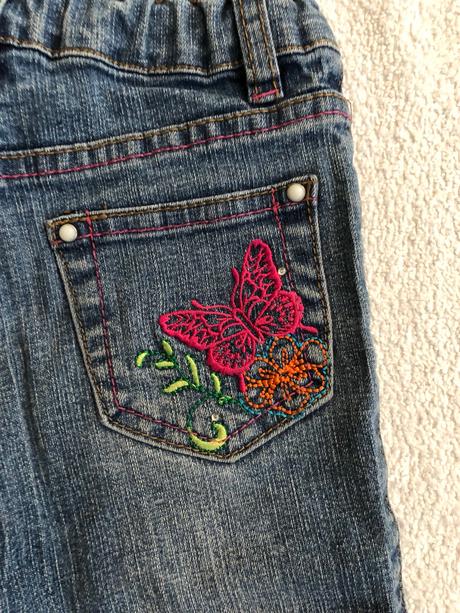 Rifle s motýlikmi, 110