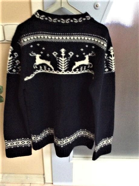 Alpský  vlnený teplý pulóver, l